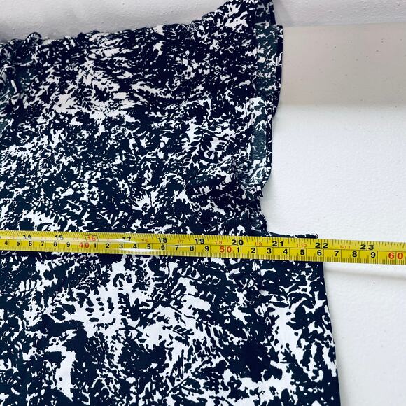 H Halston Black White Abstract Short Flutter Sleeve Blouse XL - Picture 5 of 7